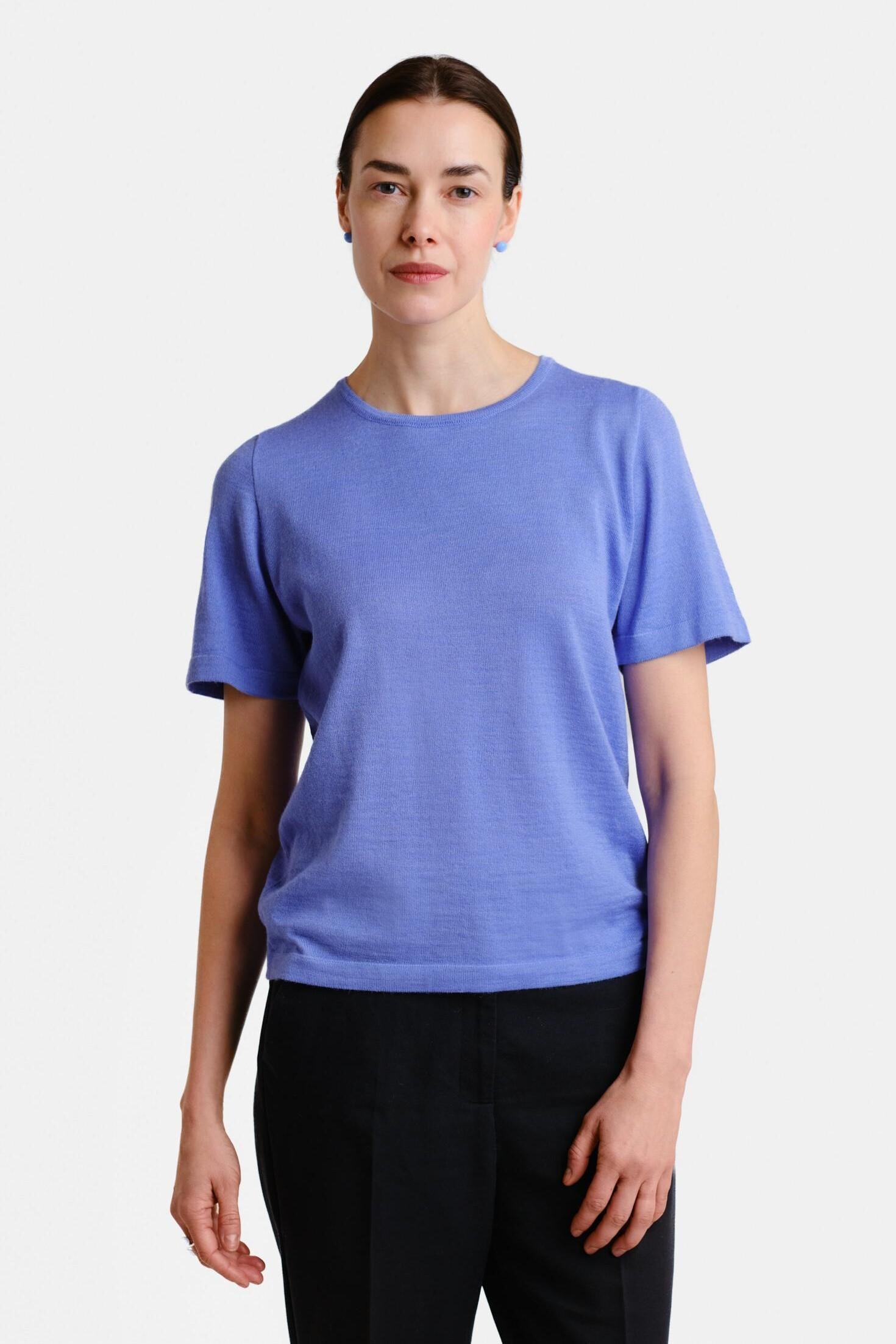 Simple t-paita, kissankello