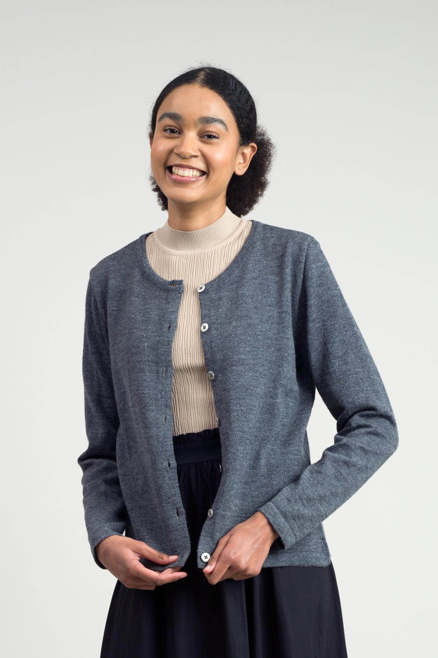 Serene-neuletakki, Keskiharmaa, S, 1 LK, #6722