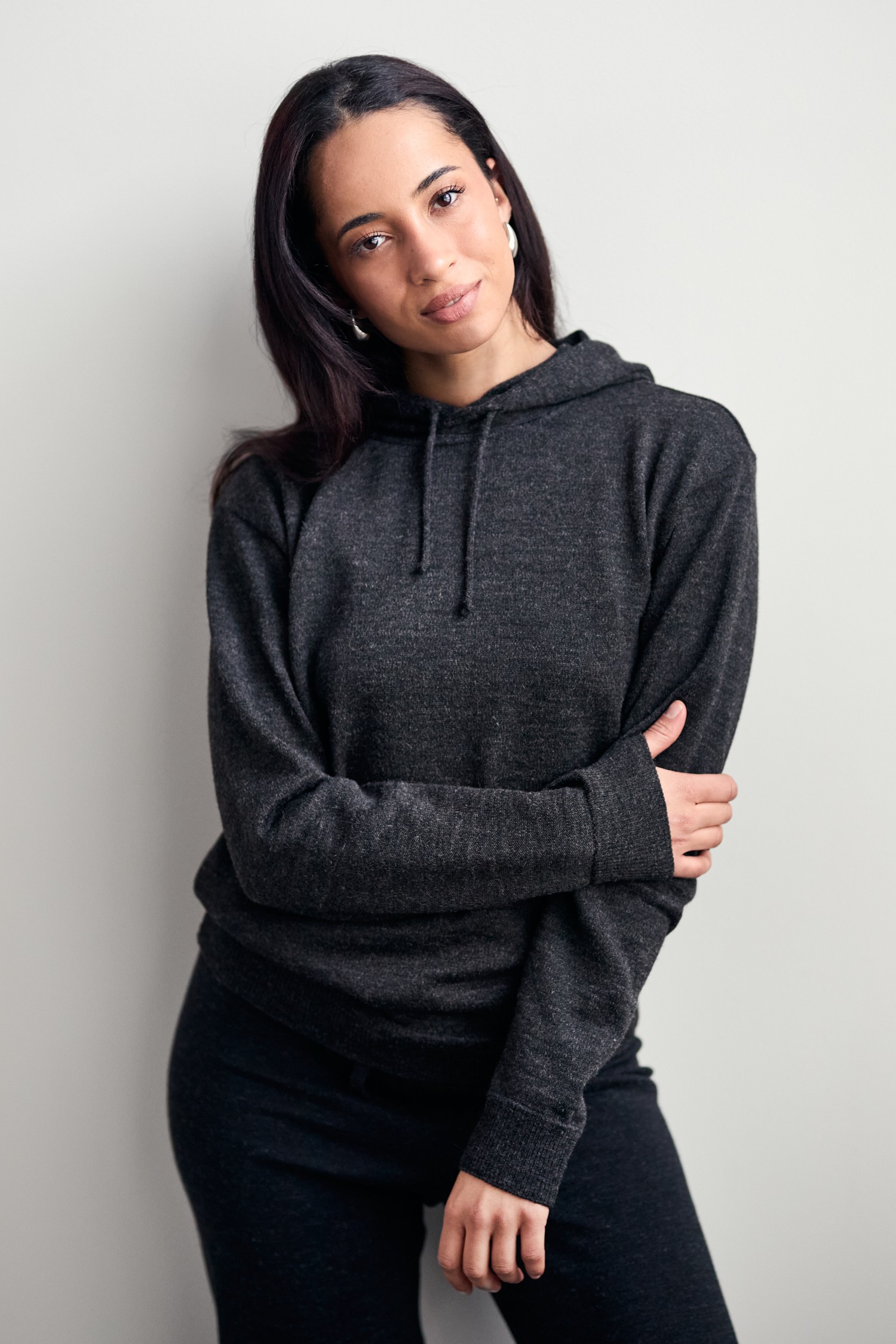 Hoodie-neulehuppari, hiilenharmaa (vanha malli)