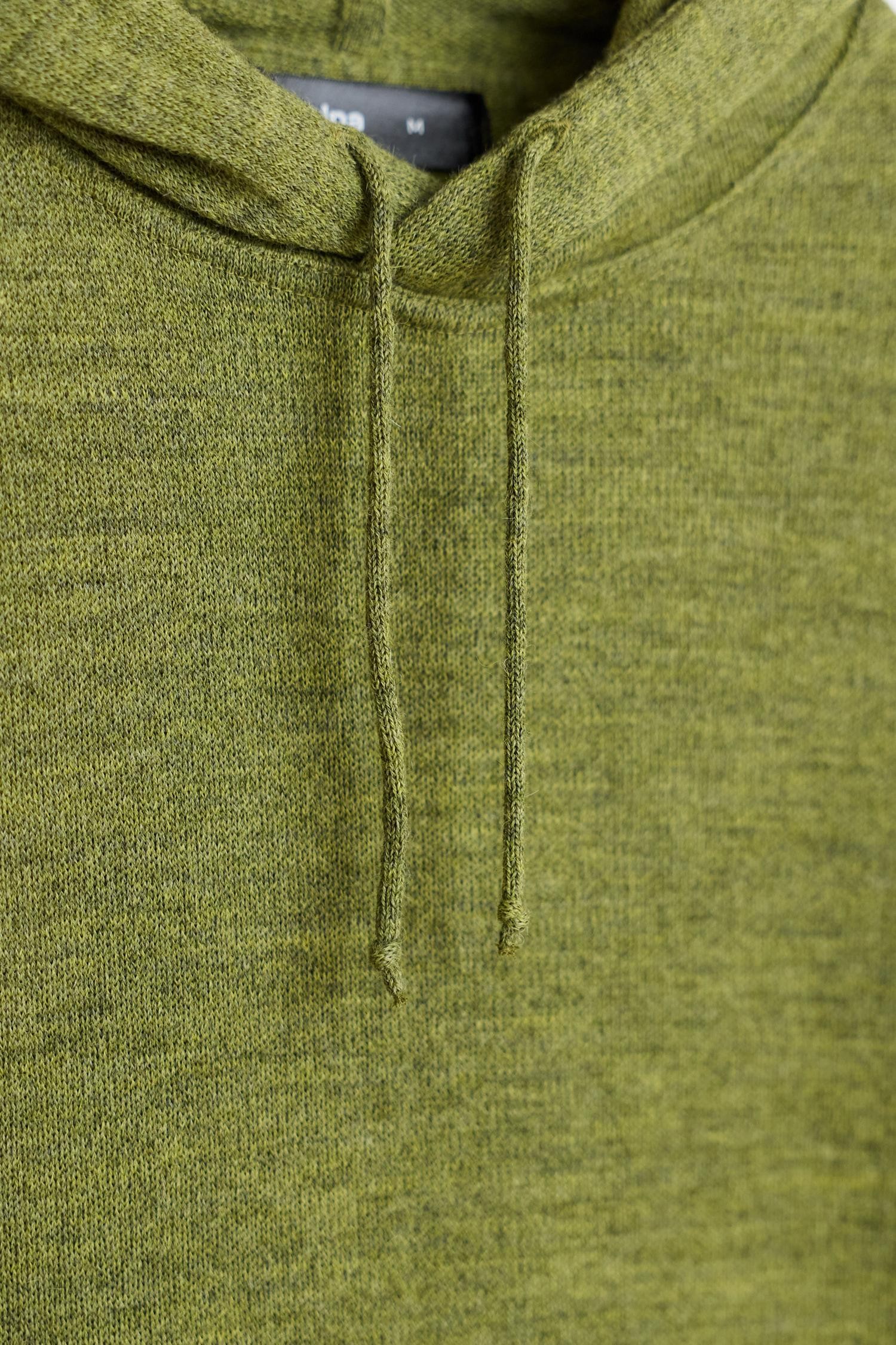 Hoodie-neulehuppari, pistaasi - Image 4