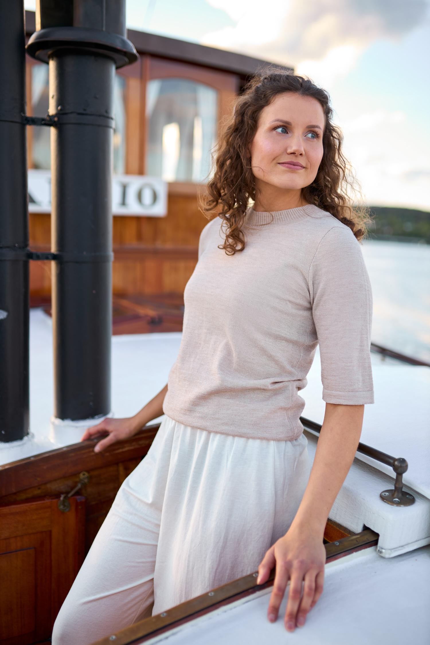 Pearl t-paita, beige - Image 6