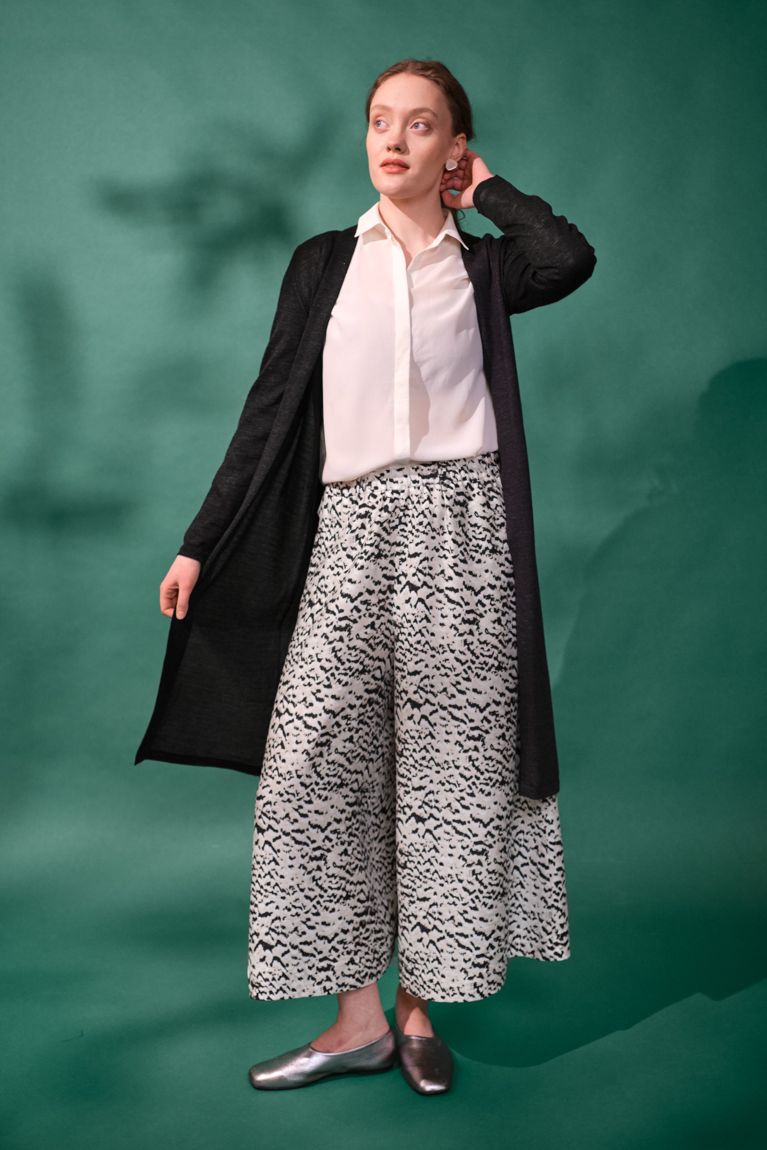 Swan- ohut neuletakki, grafiitti - Image 3