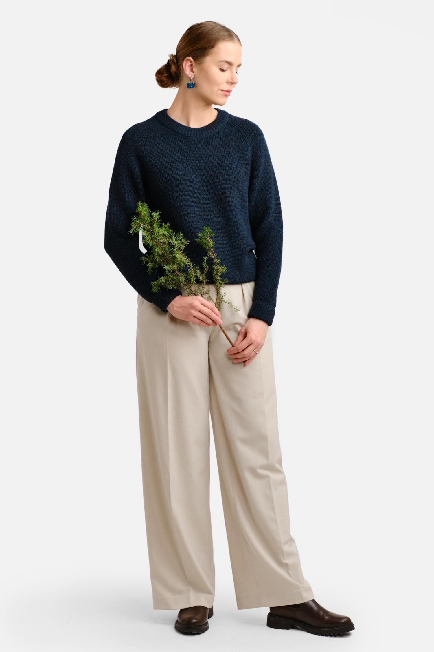 Loyal-neulepusero, tumma petrooli - Image 5