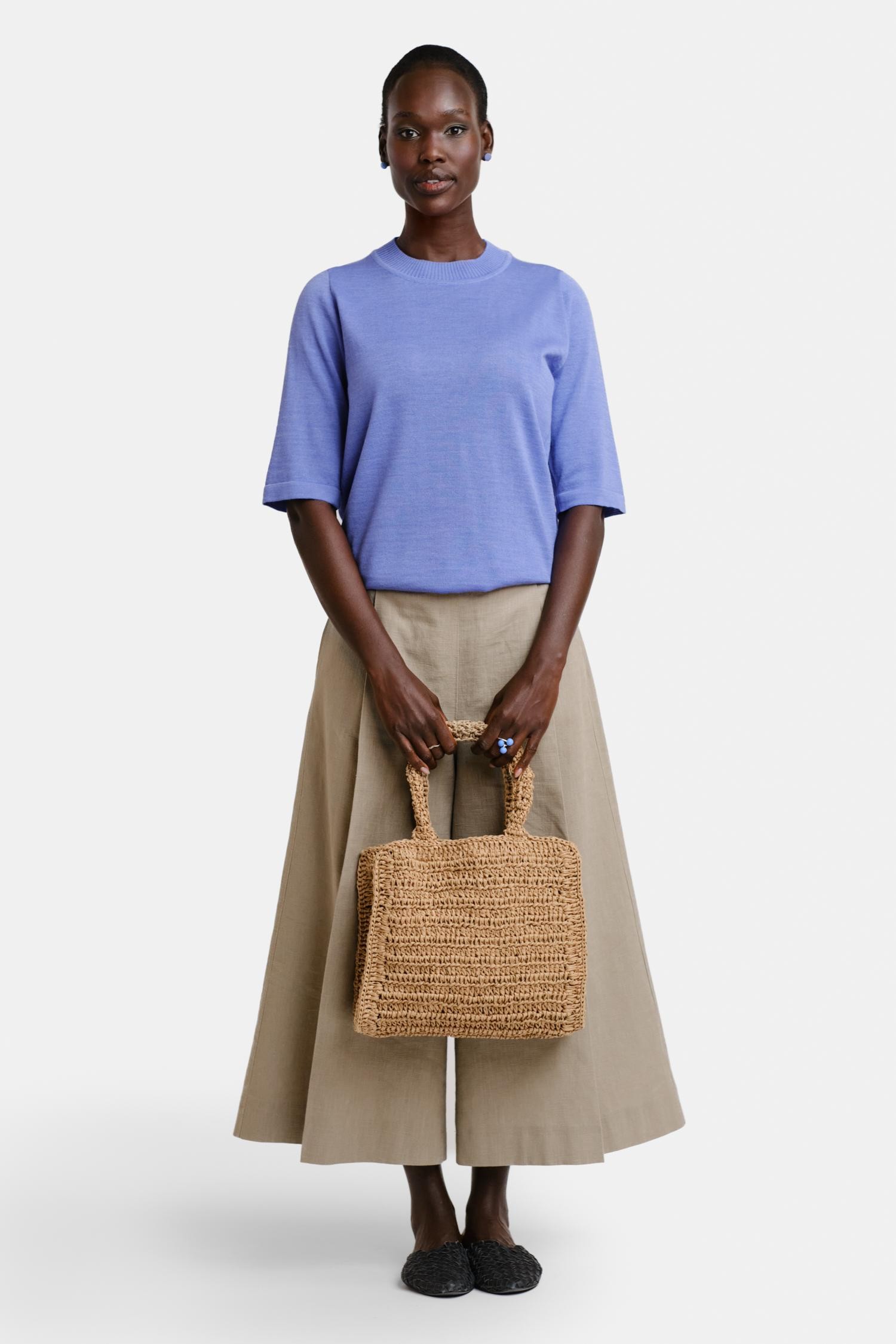 Pearl t-paita, kissankello