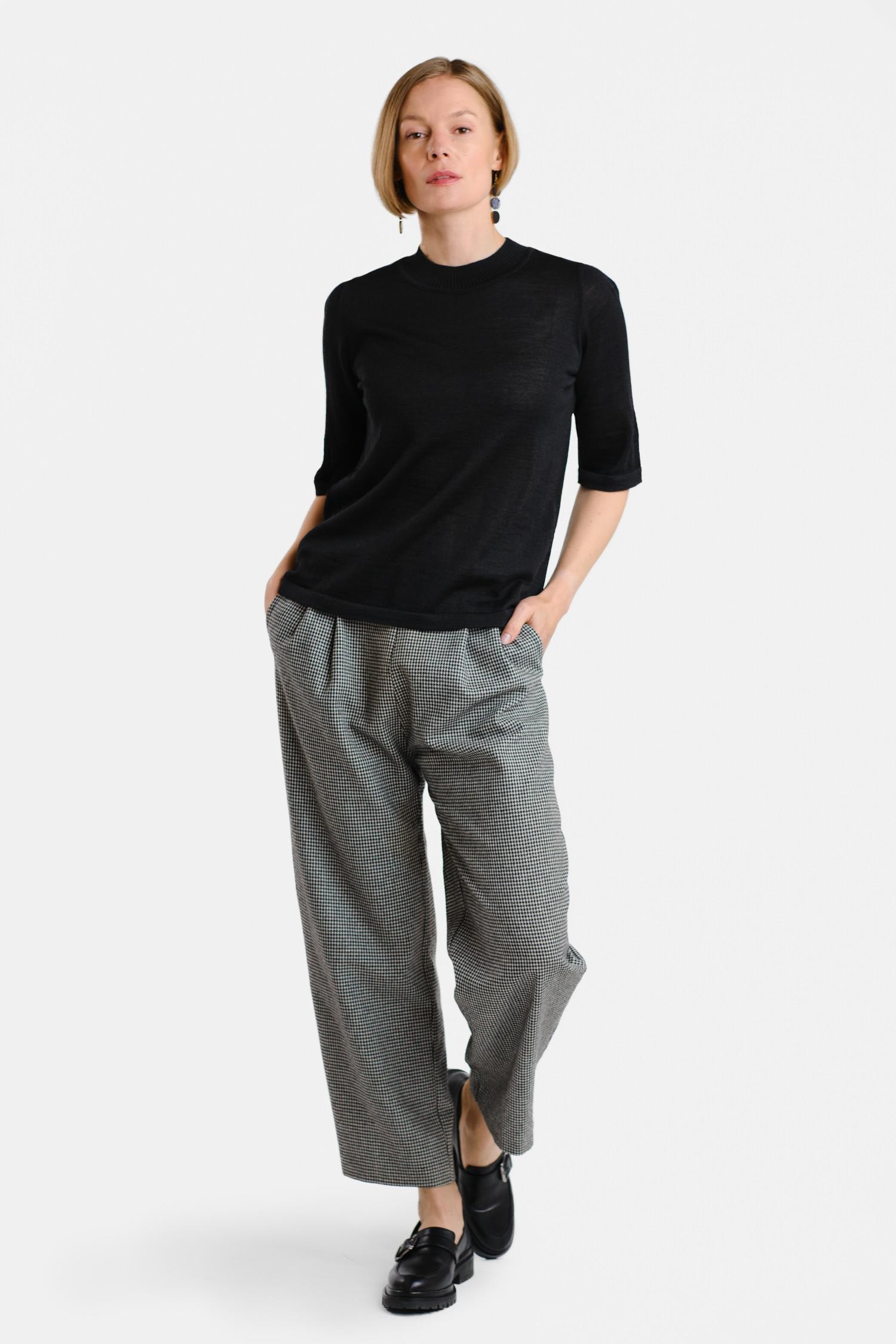 Pearl t-paita, musta