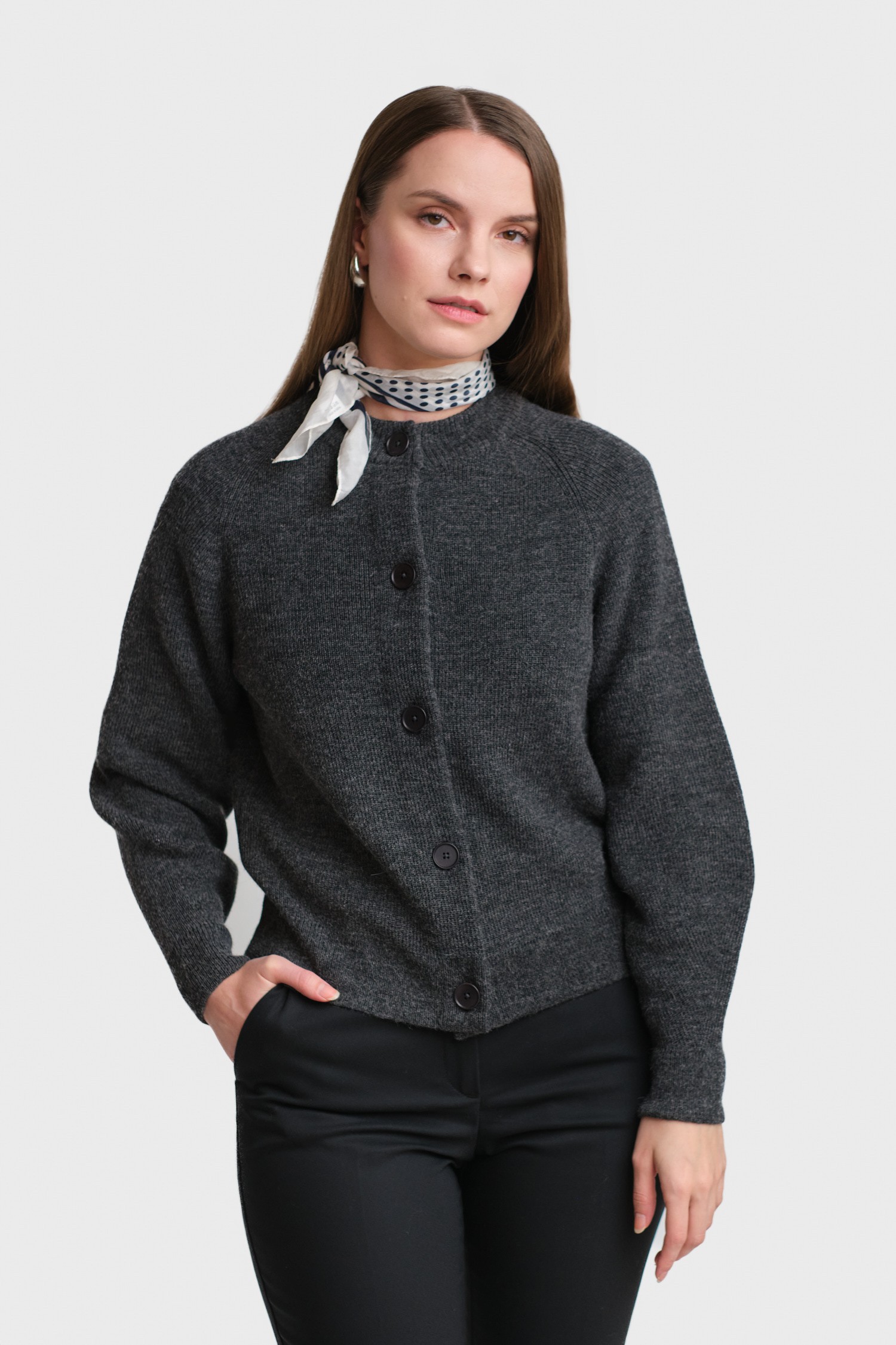 Soon-neuletakki, tummanharmaa